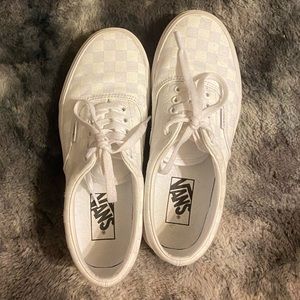Women 8 / Men 6.5 LIKE NEW white checkered vans shoes